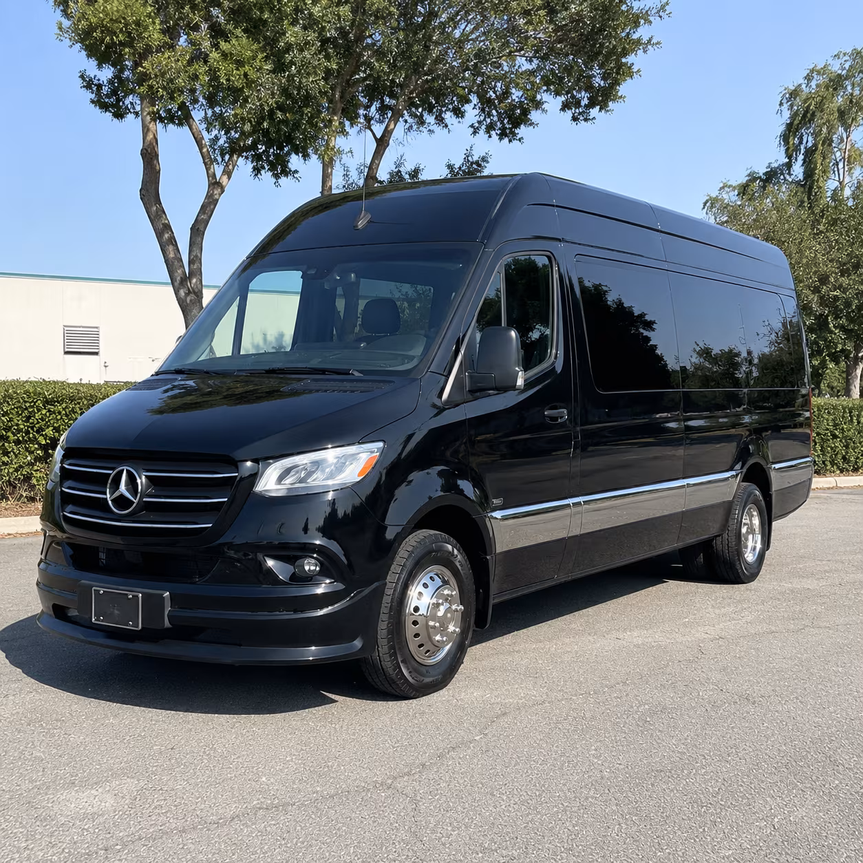 find and book transportation for your next airport transfer 3