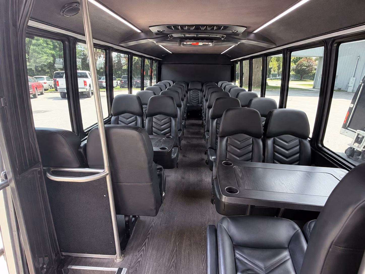 find and book transportation for your next airport transfer 4