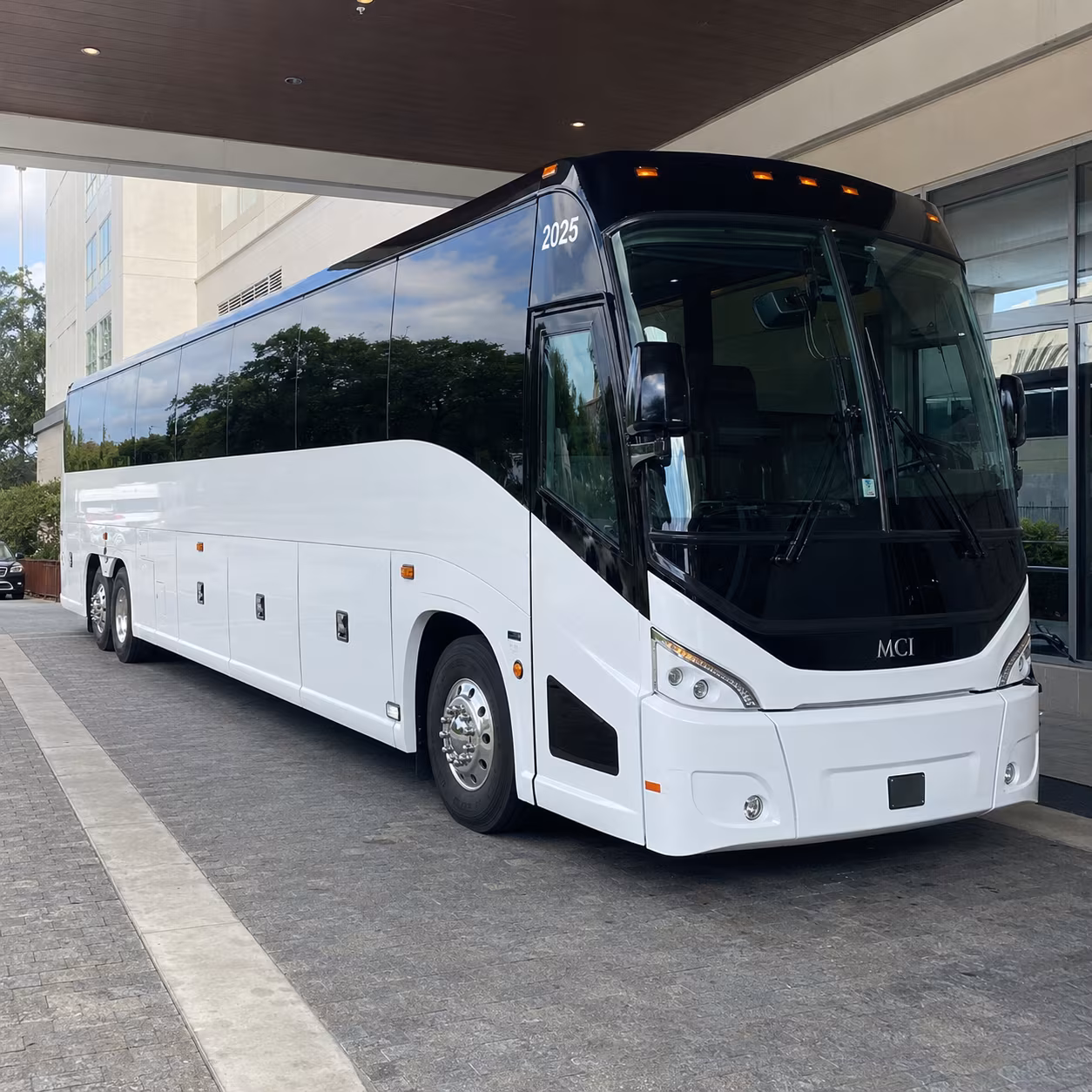 flagstaff 54 passenger charter bus