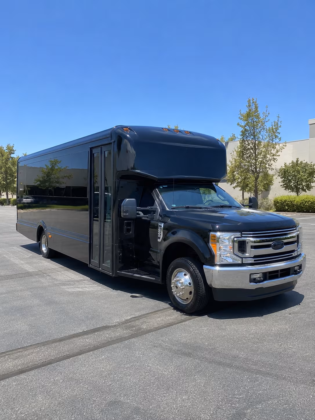 party buses for bachelorette wine tours around flagstaff and the verde valley